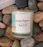 Soft pink candle with floral pattern, elegant perfume scent - House of Avana