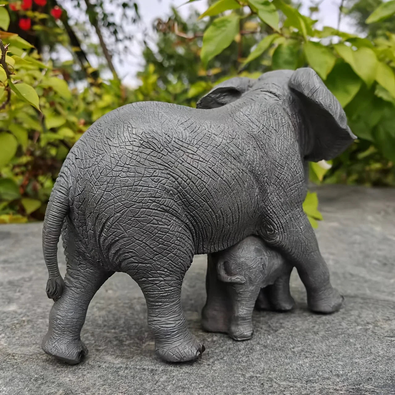 Elephant Mom & Baby Statue for Christmas Holiday Garden Gift - House Of Avana