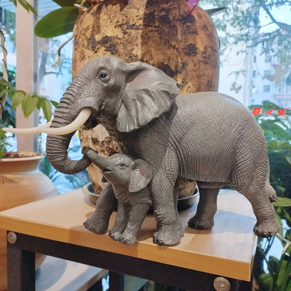 Elephant Mom & Baby Statue for Christmas Holiday Garden Gift - House Of Avana