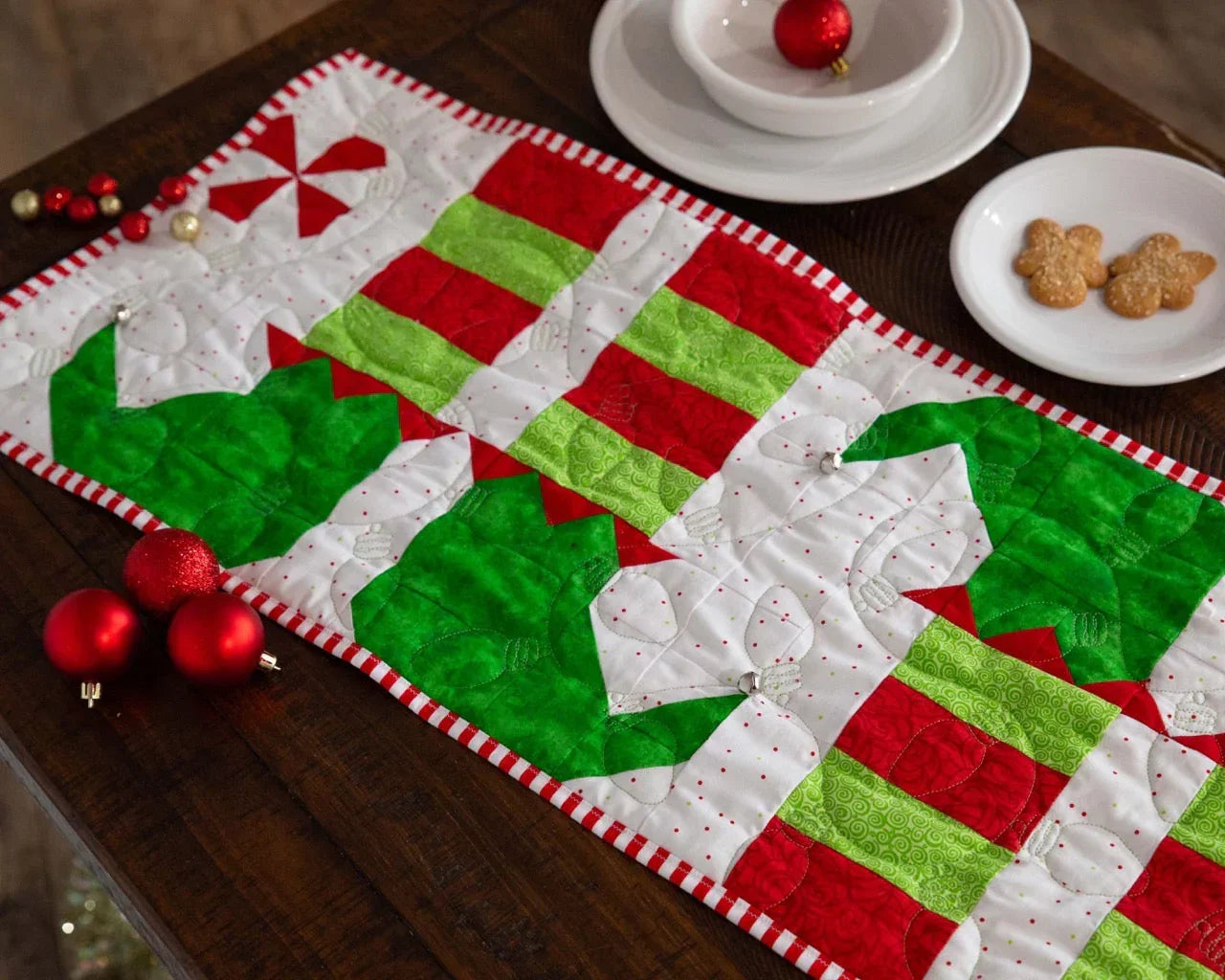 Elf Feet Christmas Table Runner Precut Quilt Kit Block Party Quilt Co