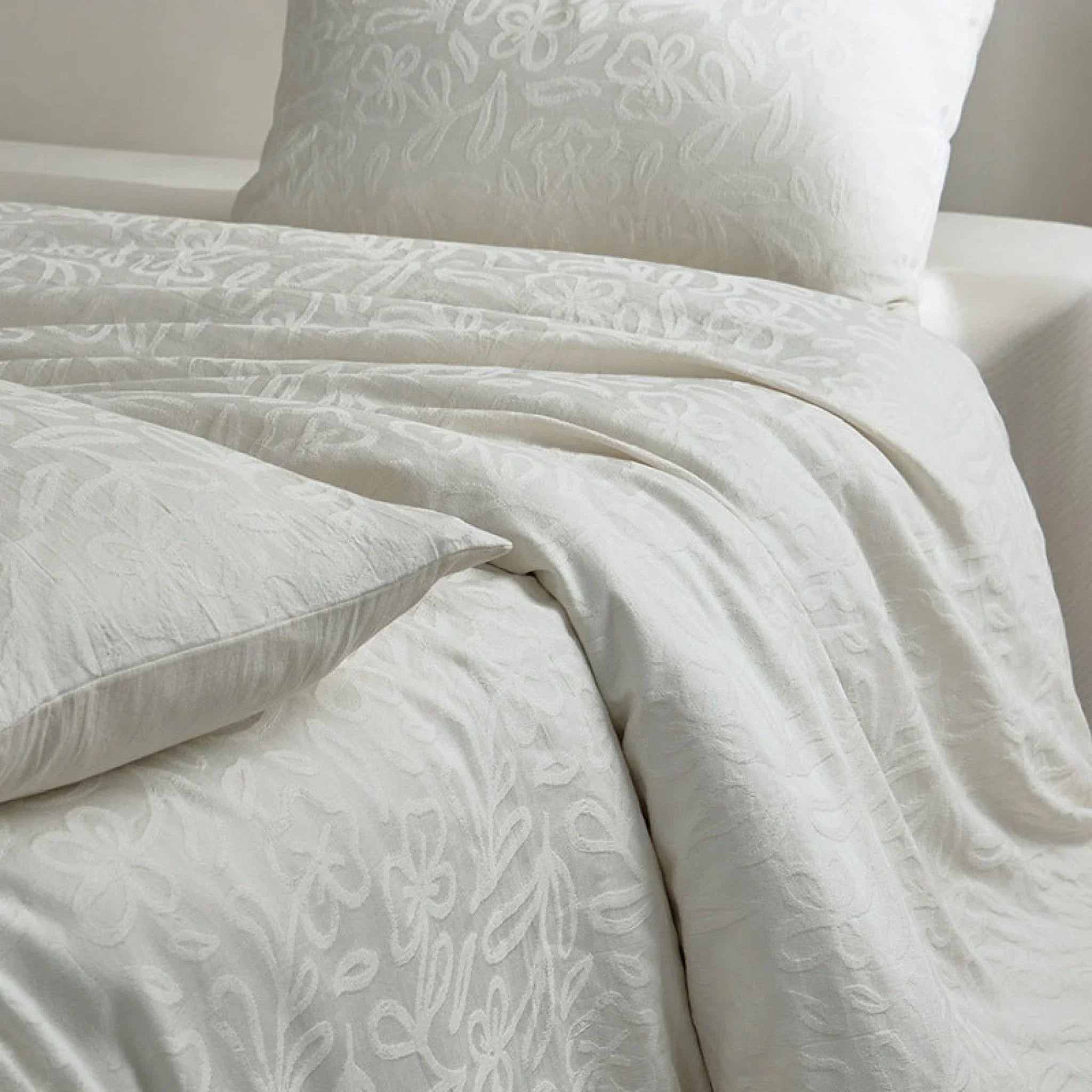 Elin Tencel Silky Jacquard Bedding Set / Bouquet Ever Lasting