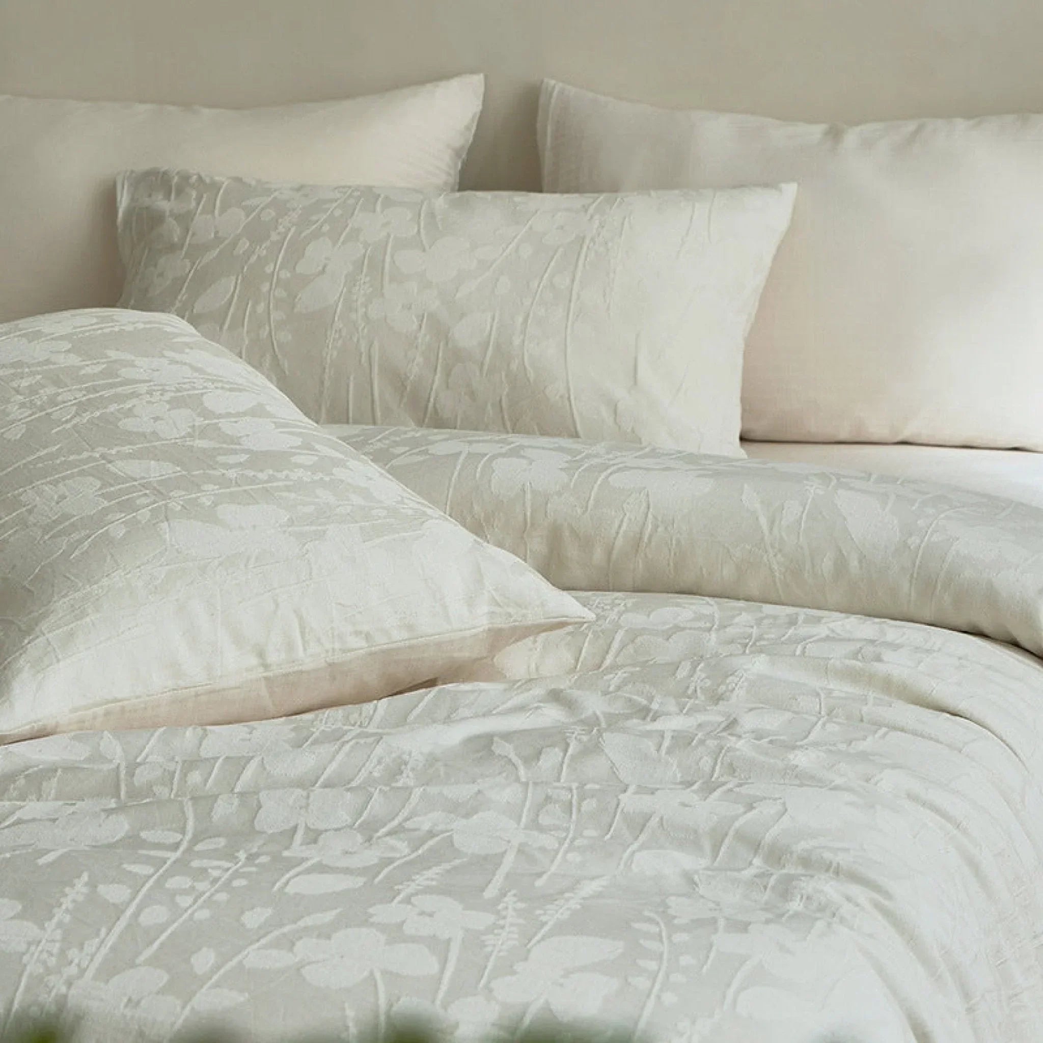 Elin Tencel Silky Jacquard Bedding Set / Bouquet Ever Lasting