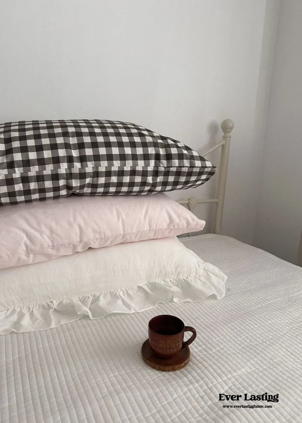 Ella Pure Cotton Pillowcases / Brown Ever Lasting