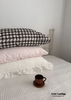 Ella Pure Cotton Pillowcases / Brown Ever Lasting