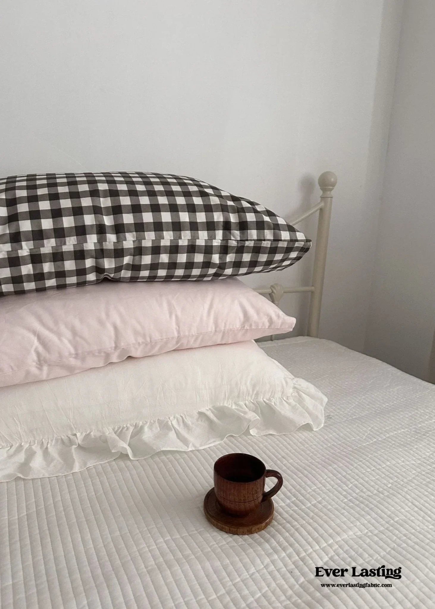 Ella Pure Cotton Pillowcases / Brown Ever Lasting
