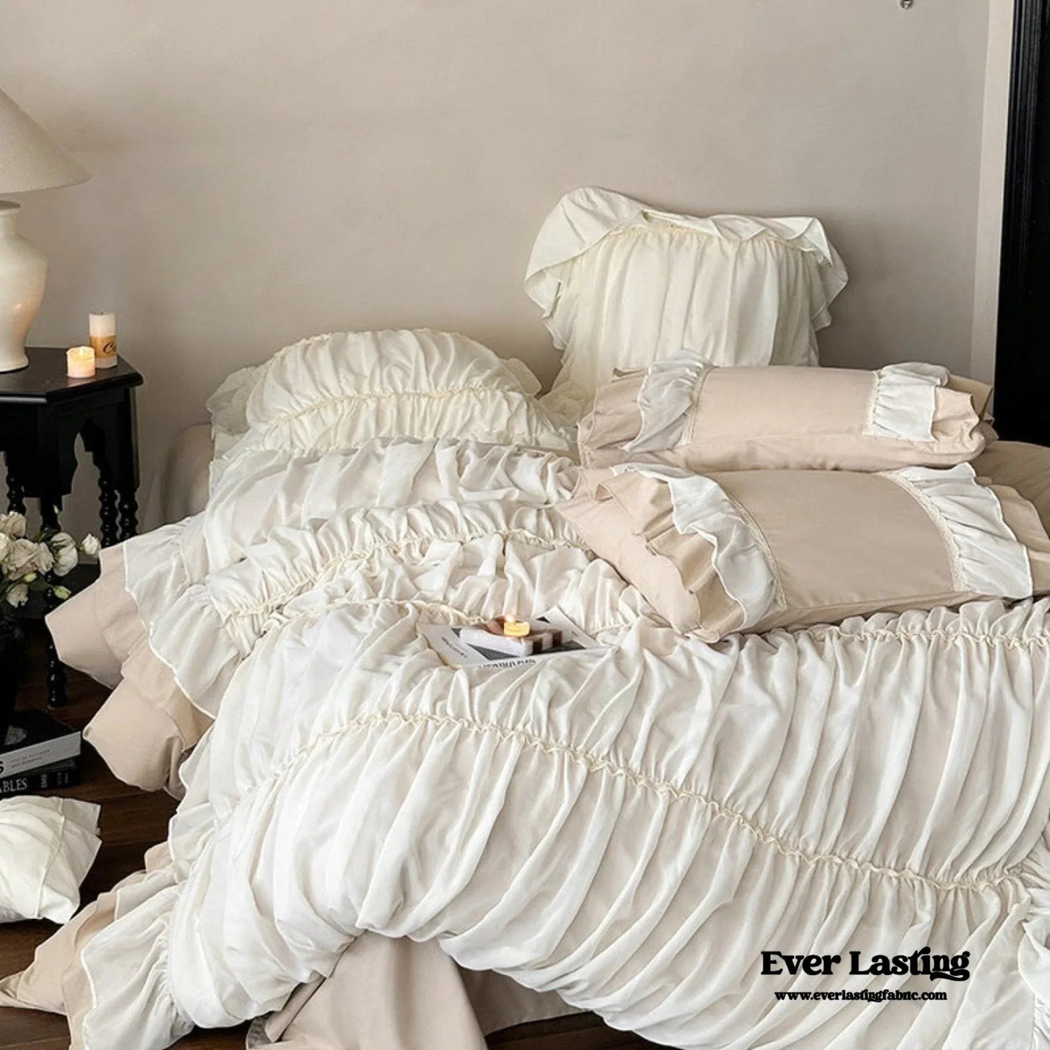 Élodie Silky Coquette Ruffled Bedding Set / White Ever Lasting