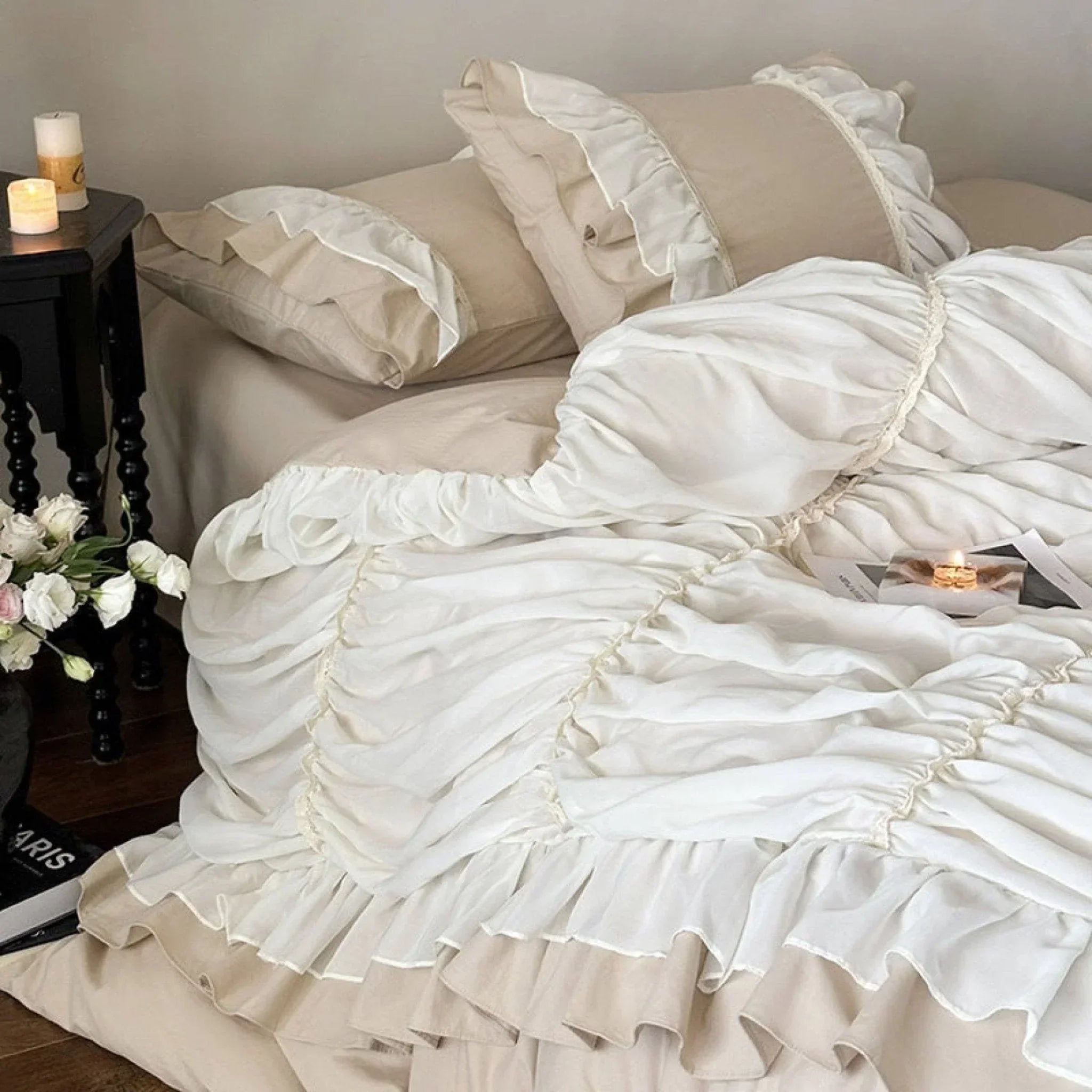 Élodie Silky Coquette Ruffled Bedding Set / White Ever Lasting