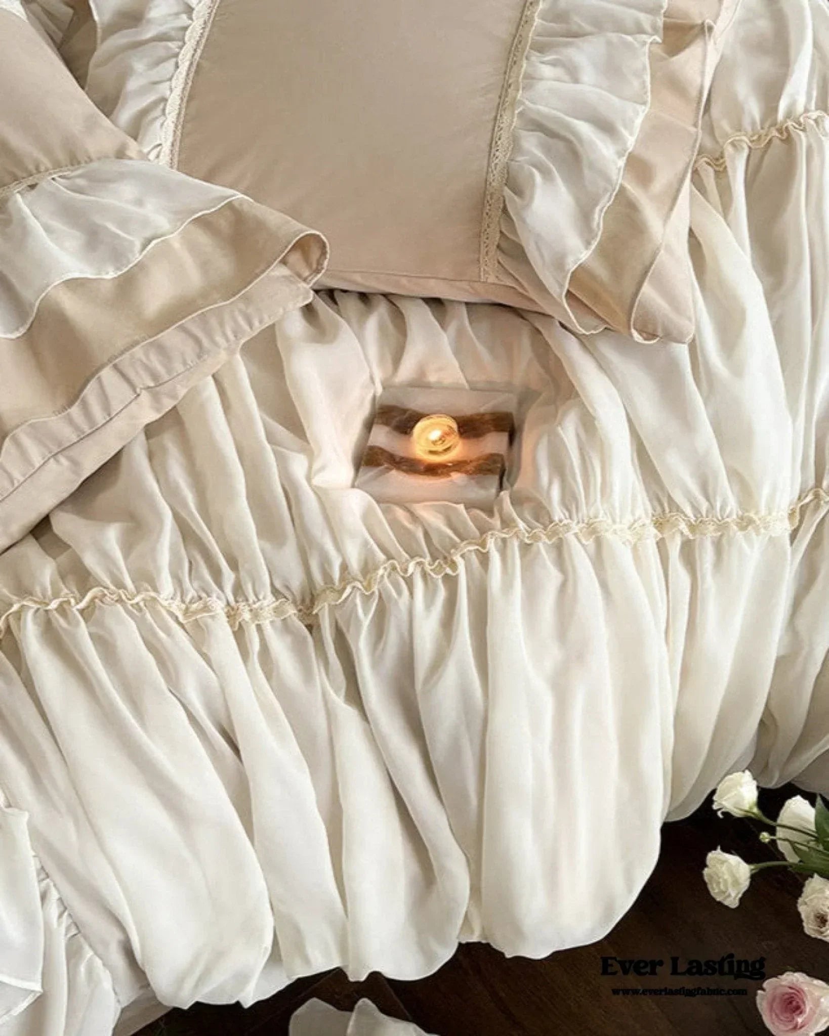 Élodie Silky Coquette Ruffled Bedding Set / White Ever Lasting