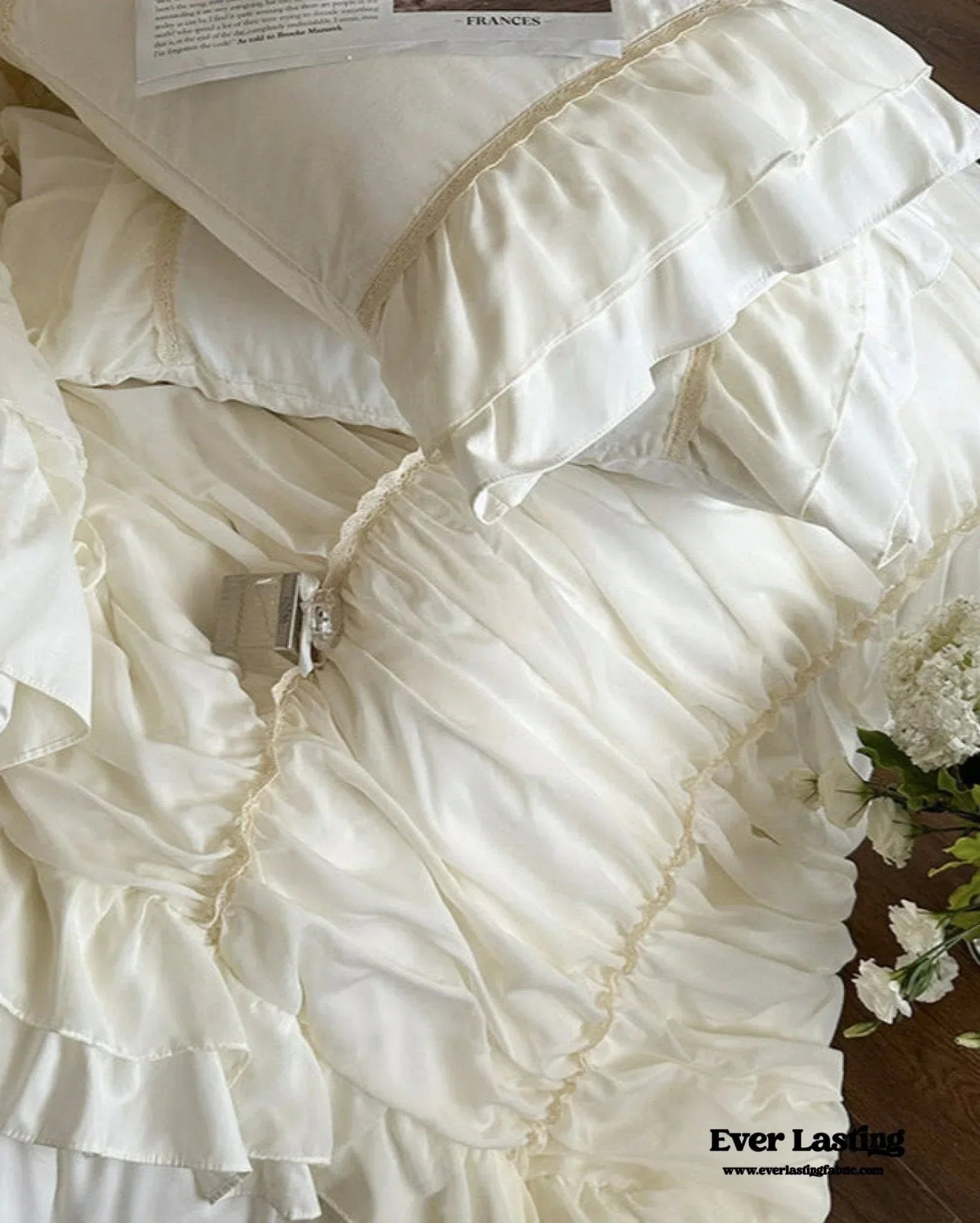 Élodie Silky Coquette Ruffled Bedding Set / White Ever Lasting