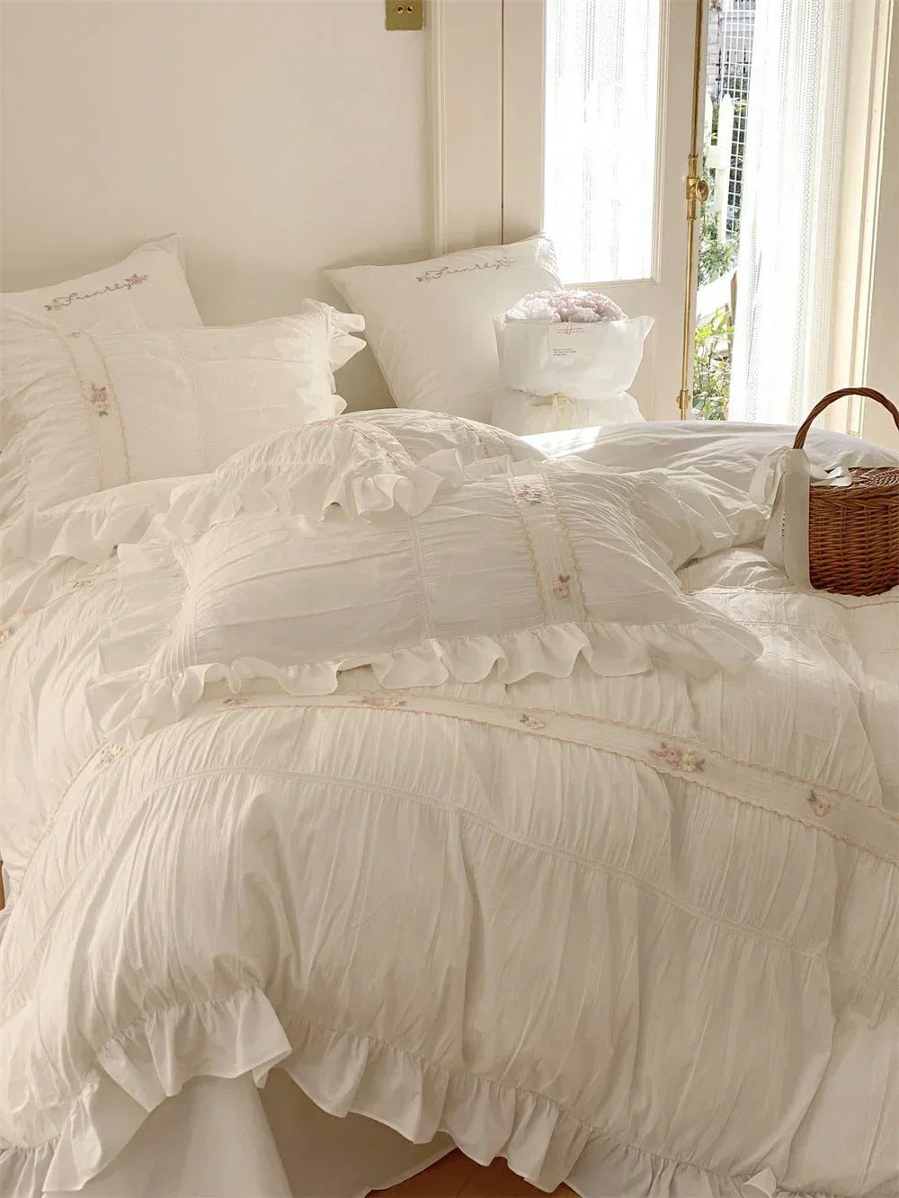 Embroidered Lace Ruffle Bedding Set / Pink Ever Lasting