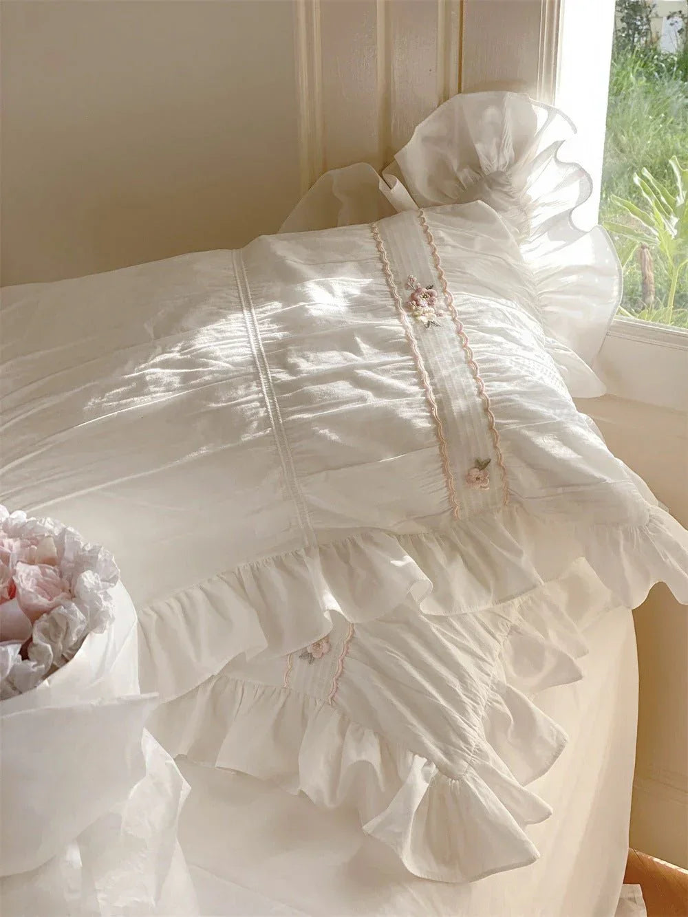 Embroidered Lace Ruffle Bedding Set / Pink Ever Lasting