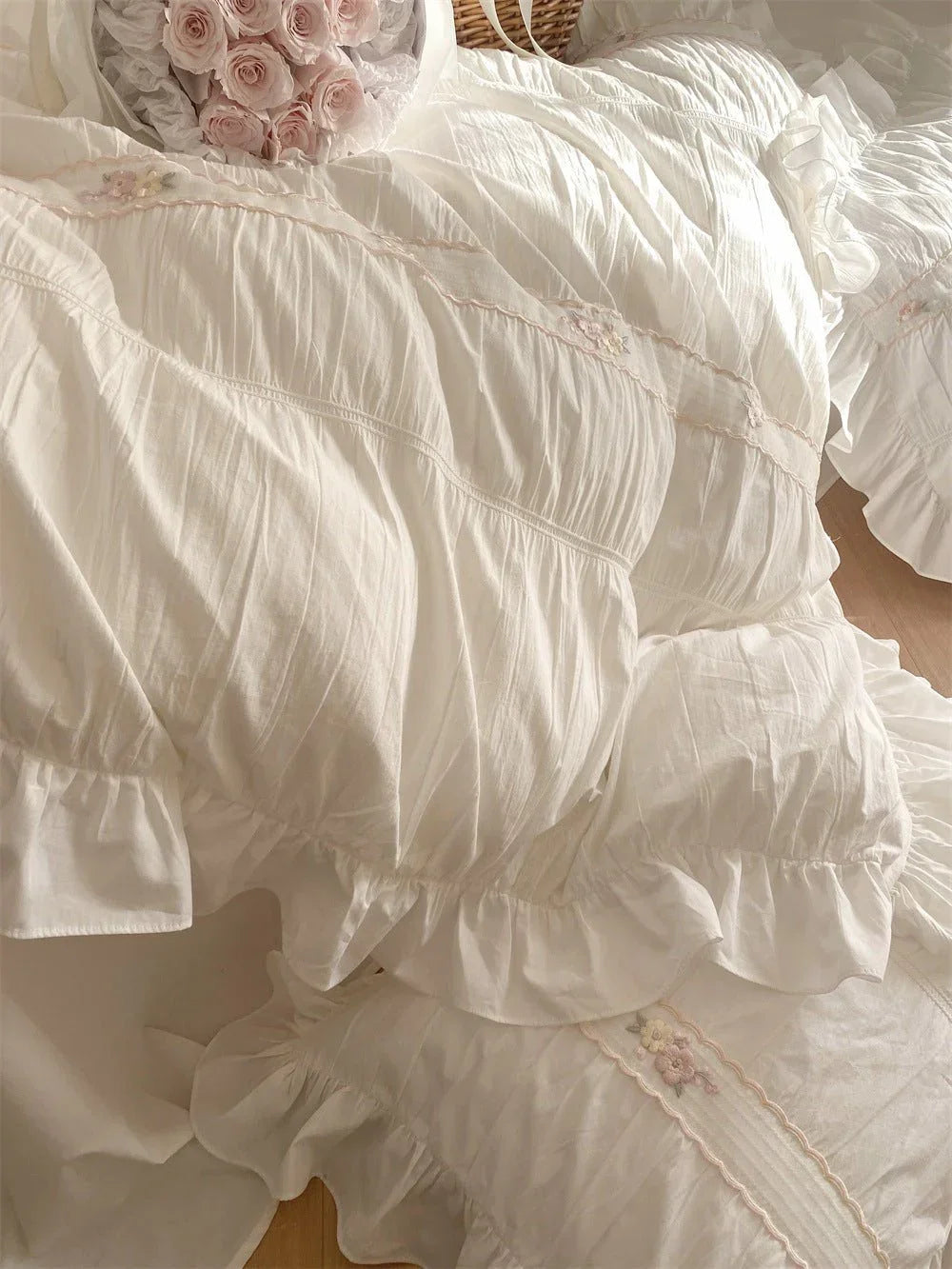 Embroidered Lace Ruffle Bedding Set / Pink Ever Lasting