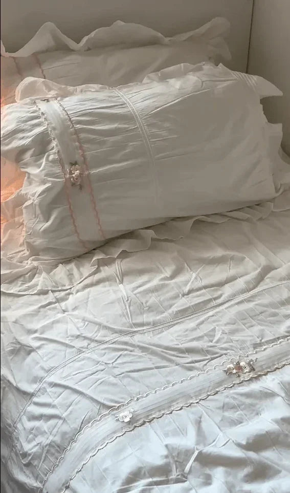 Embroidered Lace Ruffle Bedding Set / Pink Ever Lasting