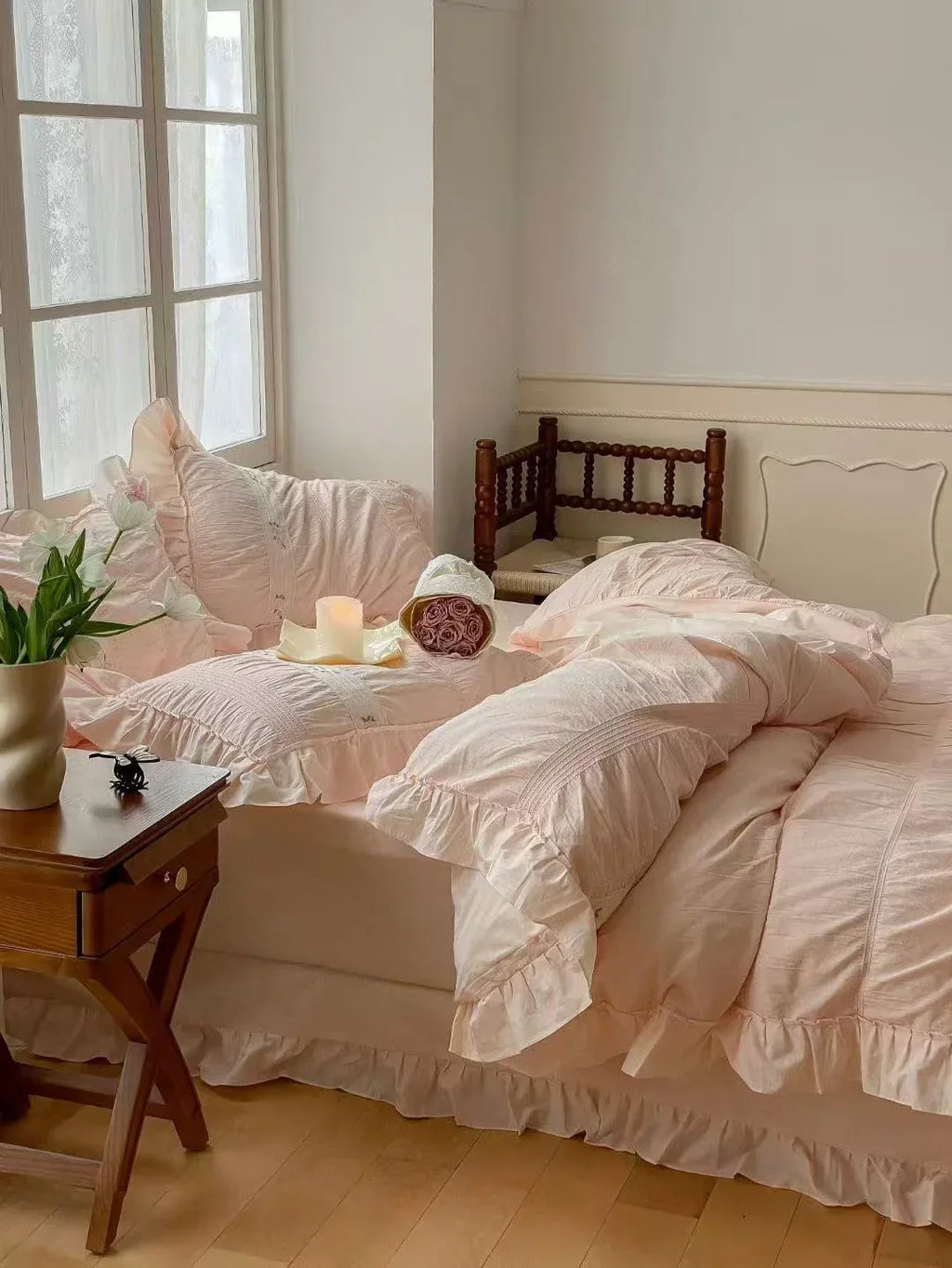 Embroidered Lace Ruffle Bedding Set / Pink Ever Lasting