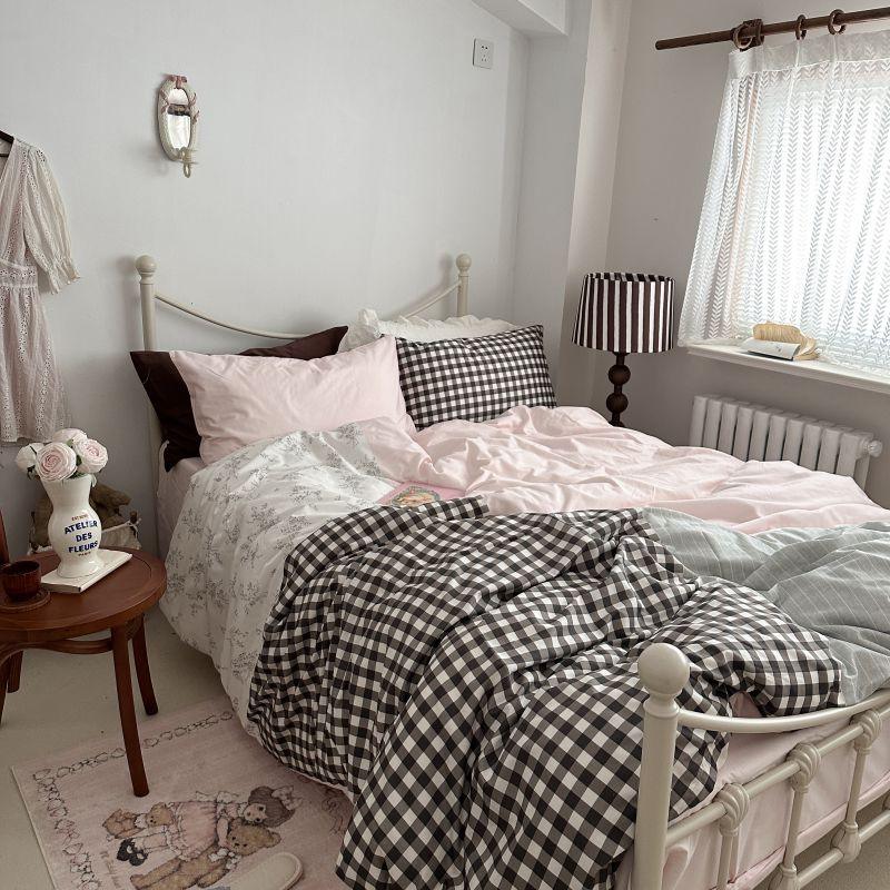 Emi Patchwork Gingham Bedding Set / Soft Mocha Pink Ever Lasting