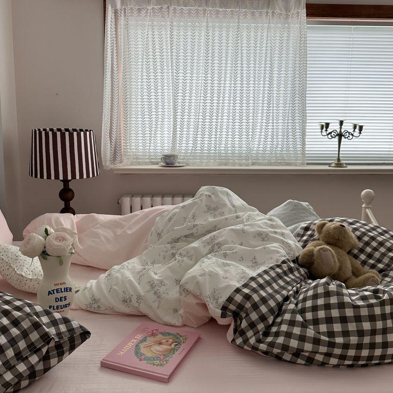 Emi Patchwork Gingham Bedding Set / Soft Mocha Pink Ever Lasting
