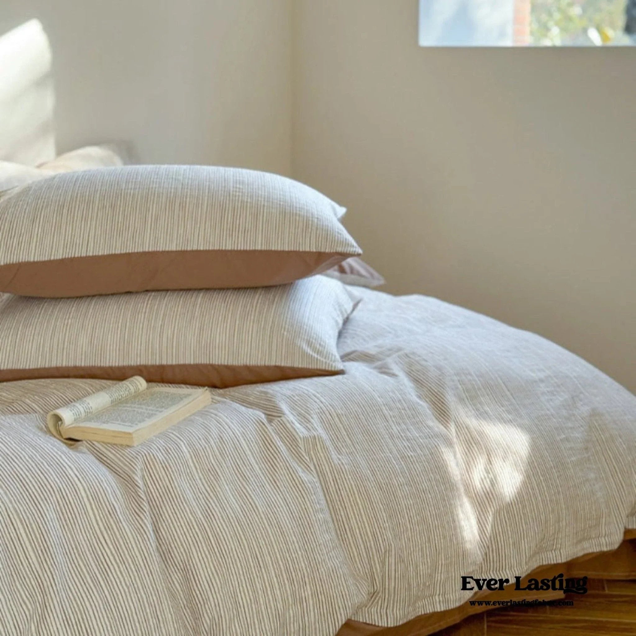 Emma Duo Striped Jacquard Bedding Set / Light Pink Ever Lasting