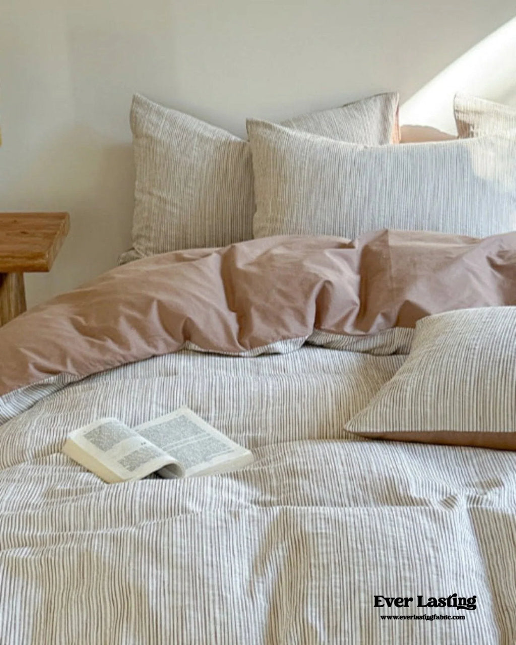 Emma Duo Striped Jacquard Bedding Set / Light Pink Ever Lasting