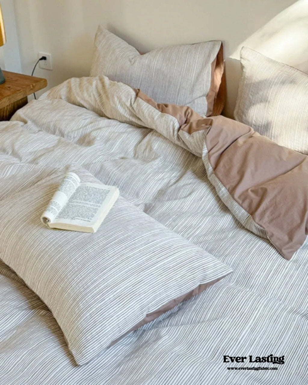 Emma Duo Striped Jacquard Bedding Set / Light Pink Ever Lasting