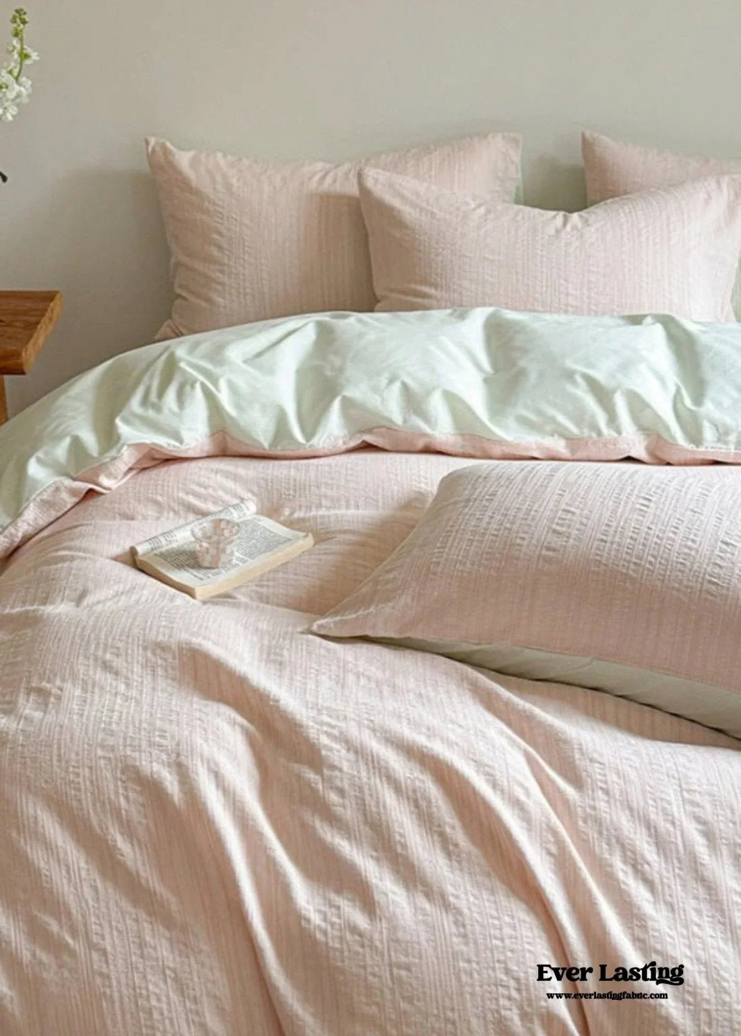 Emma Duo Striped Jacquard Bedding Set / Light Pink Ever Lasting