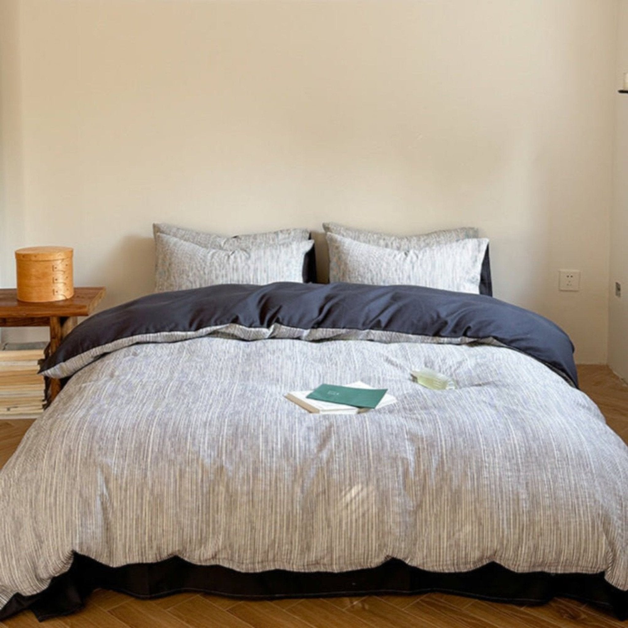 Emma Duo Striped Jacquard Bedding Set / Pink