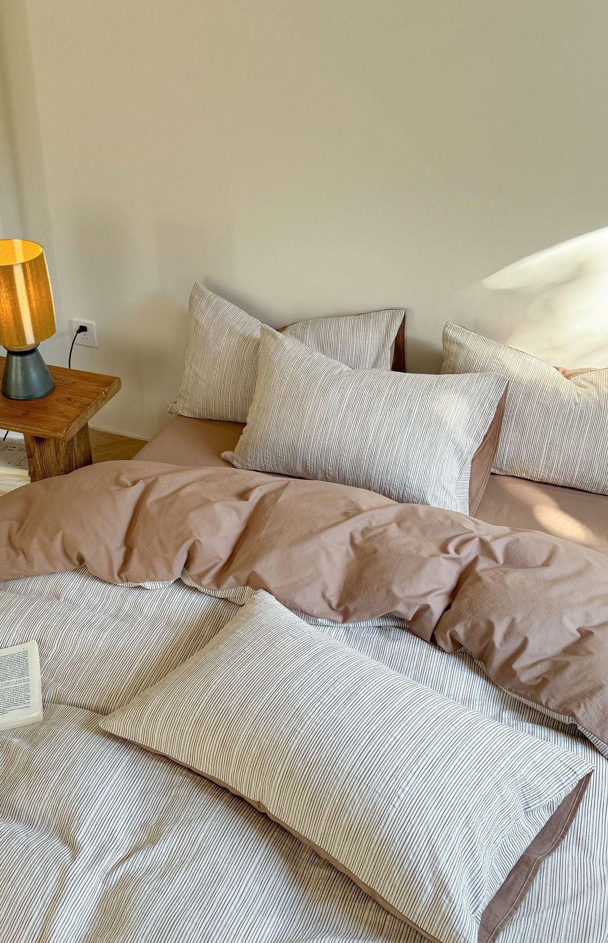 Emma Duo Striped Jacquard Bedding Set / Pink Ever Lasting