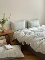 Emma Duo Striped Jacquard Bedding Set / Pink Ever Lasting