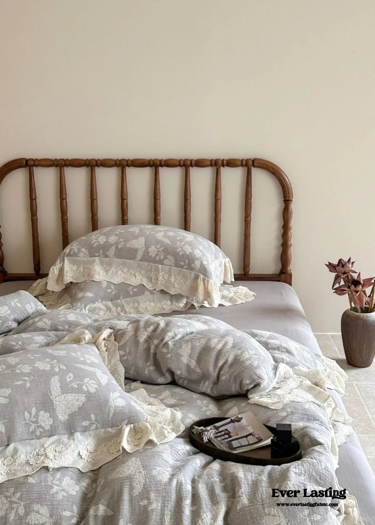 Emmeline Lace Ruffle Floral Bedding Set / White Ever Lasting