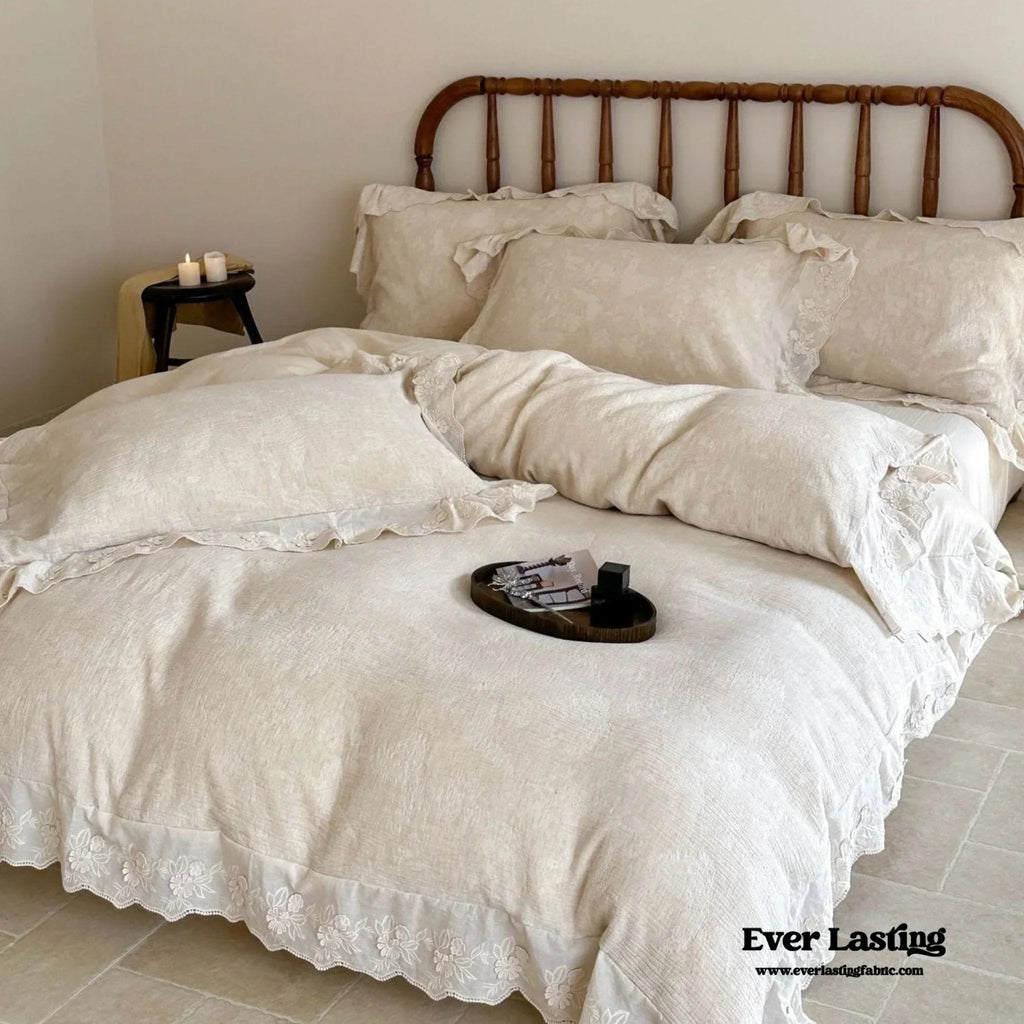 Emmeline Lace Ruffle Floral Bedding Set / White Ever Lasting