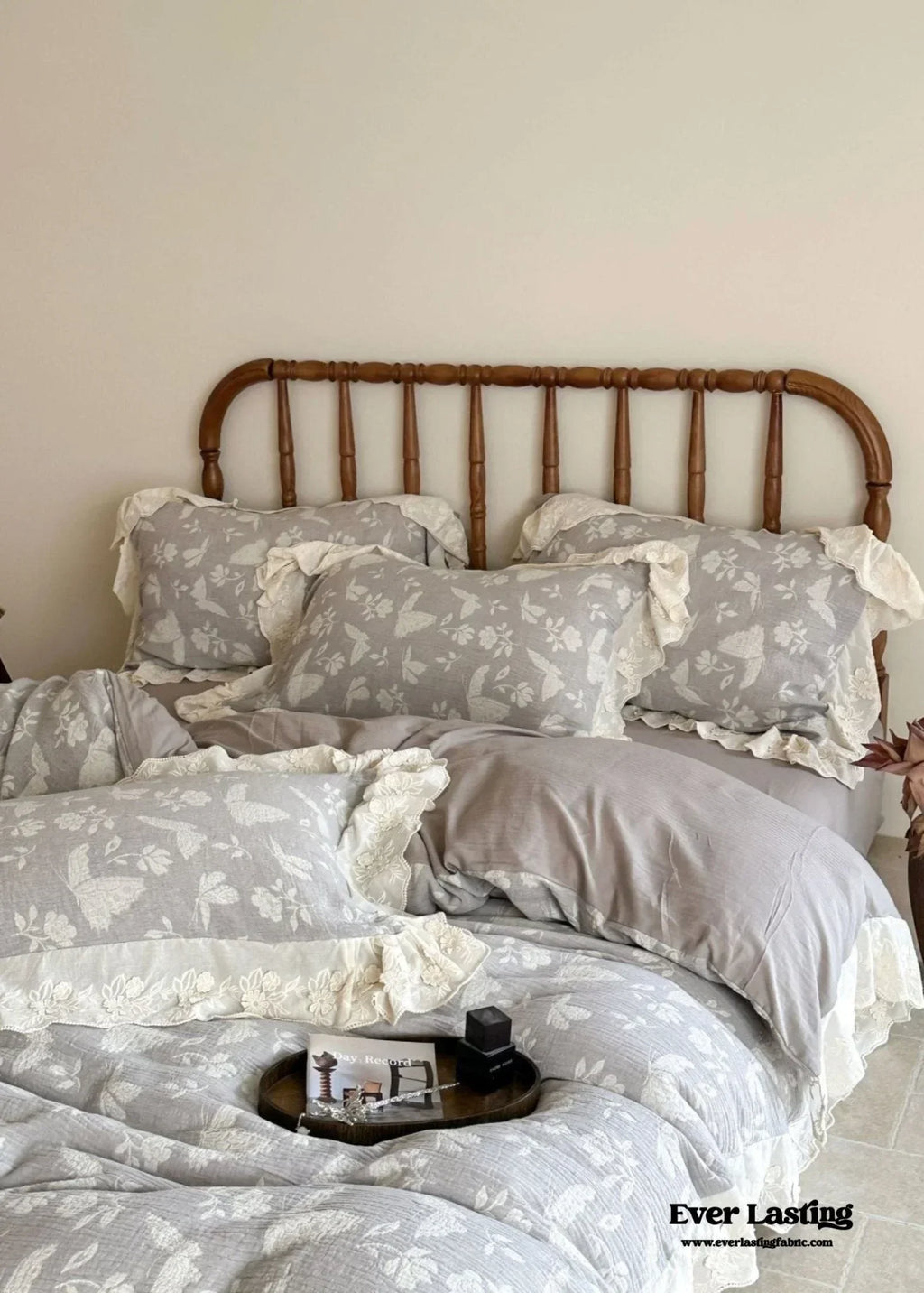 Emmeline Lace Ruffle Floral Bedding Set / White Ever Lasting