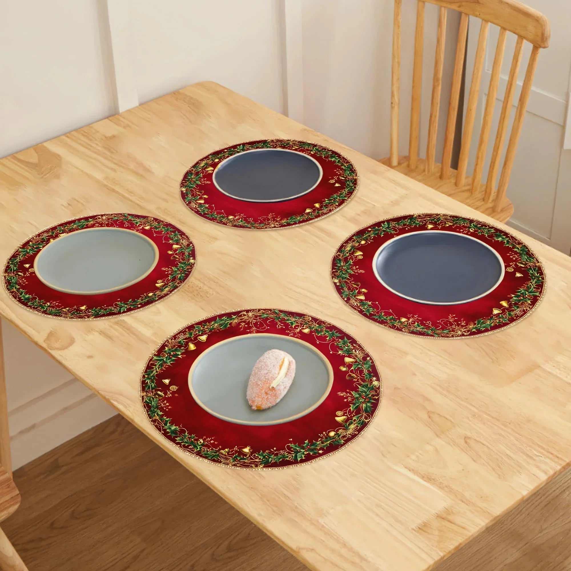 4pcs Red & Golden Round Placemats - Elegant Burgundy Golden Green Leaf Pattern Table Mats, Non-Toxic Durable Polyester 38.1 cm for Christmas Dinner Party, Wedding, Banquet, Holiday Table Decorations (Hand Wash Only), Christma House Of Avana