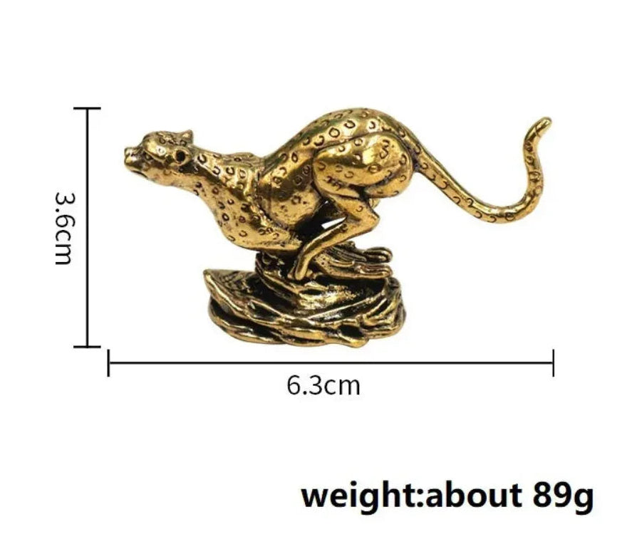 Elegant Cheetah Figurine, detail shot - House Of Avana