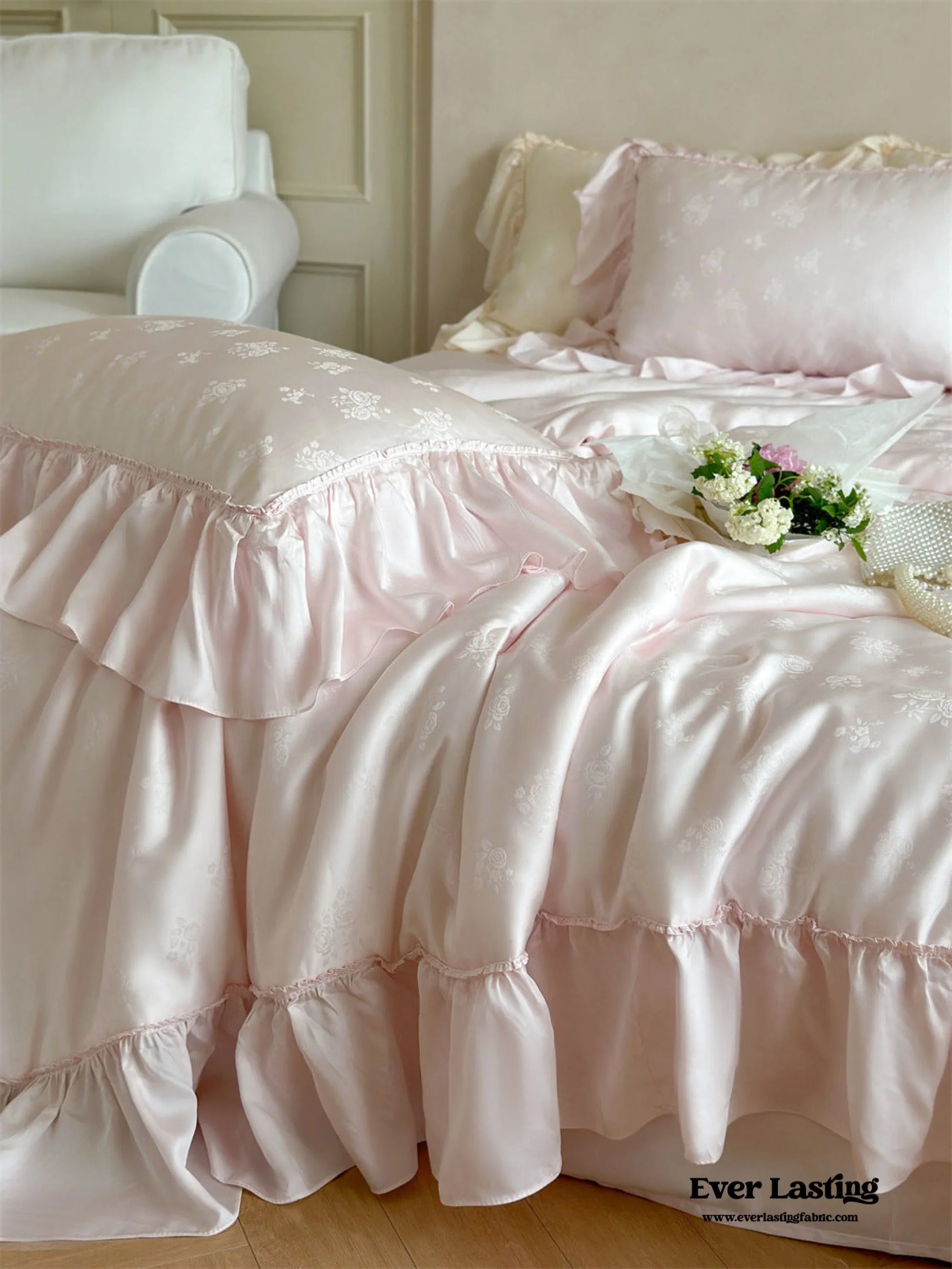 Floral Jacquard Tencel Blanket Set / White Ever Lasting