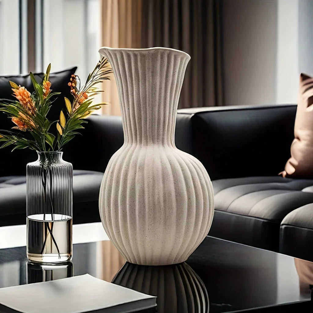 Ceramic Ripple Vase for Dry & Hydroponic Floral Display, detail shot - House Of Avana