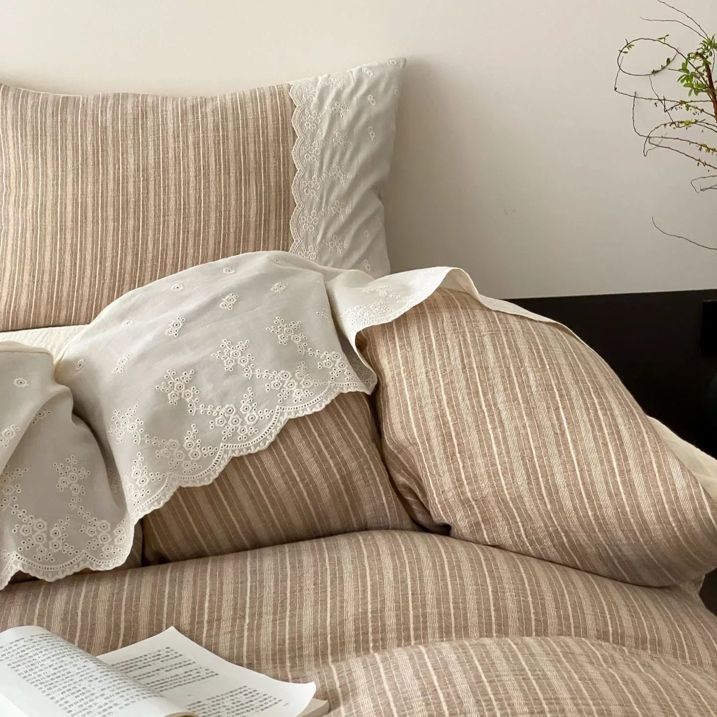 Florence Lace Double Gauze Striped Bedding Set / Beige Brown Ever Lasting