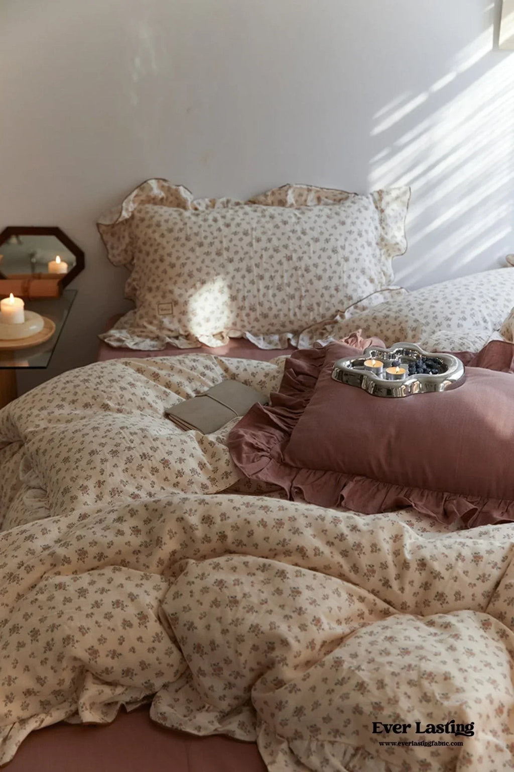 French Floral Earth Tone Double Layer Ruffle Bedding Set / Beige + Blue Ever Lasting