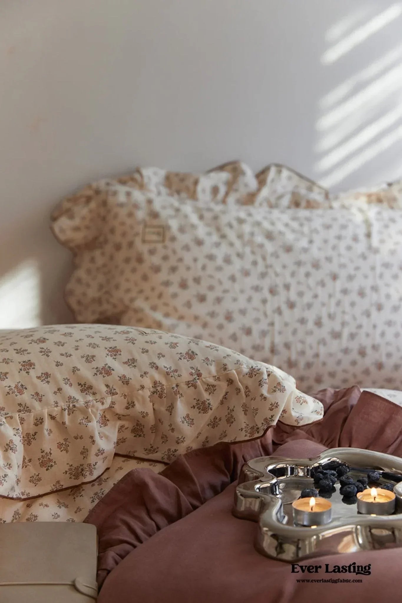 French Floral Earth Tone Double Layer Ruffle Bedding Set / Beige + Blue Ever Lasting
