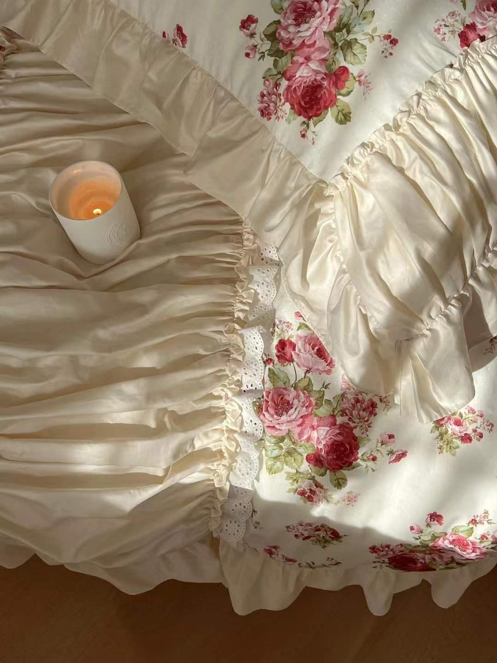 French Rose Floral Ruffle Bedding Set / White Ever Lasting