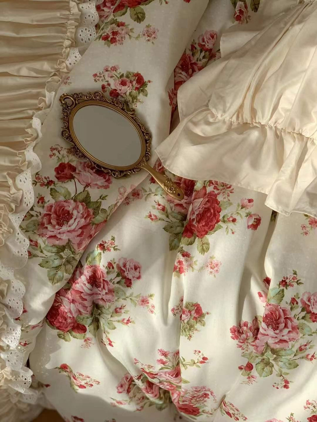 French Rose Floral Ruffle Bedding Set / White Ever Lasting