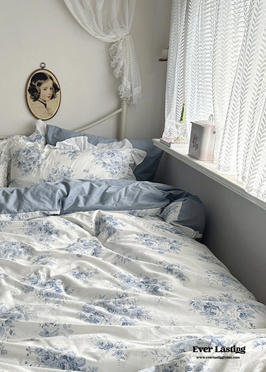 French Ruffle Floral Bedding Set / Gray Ever Lasting