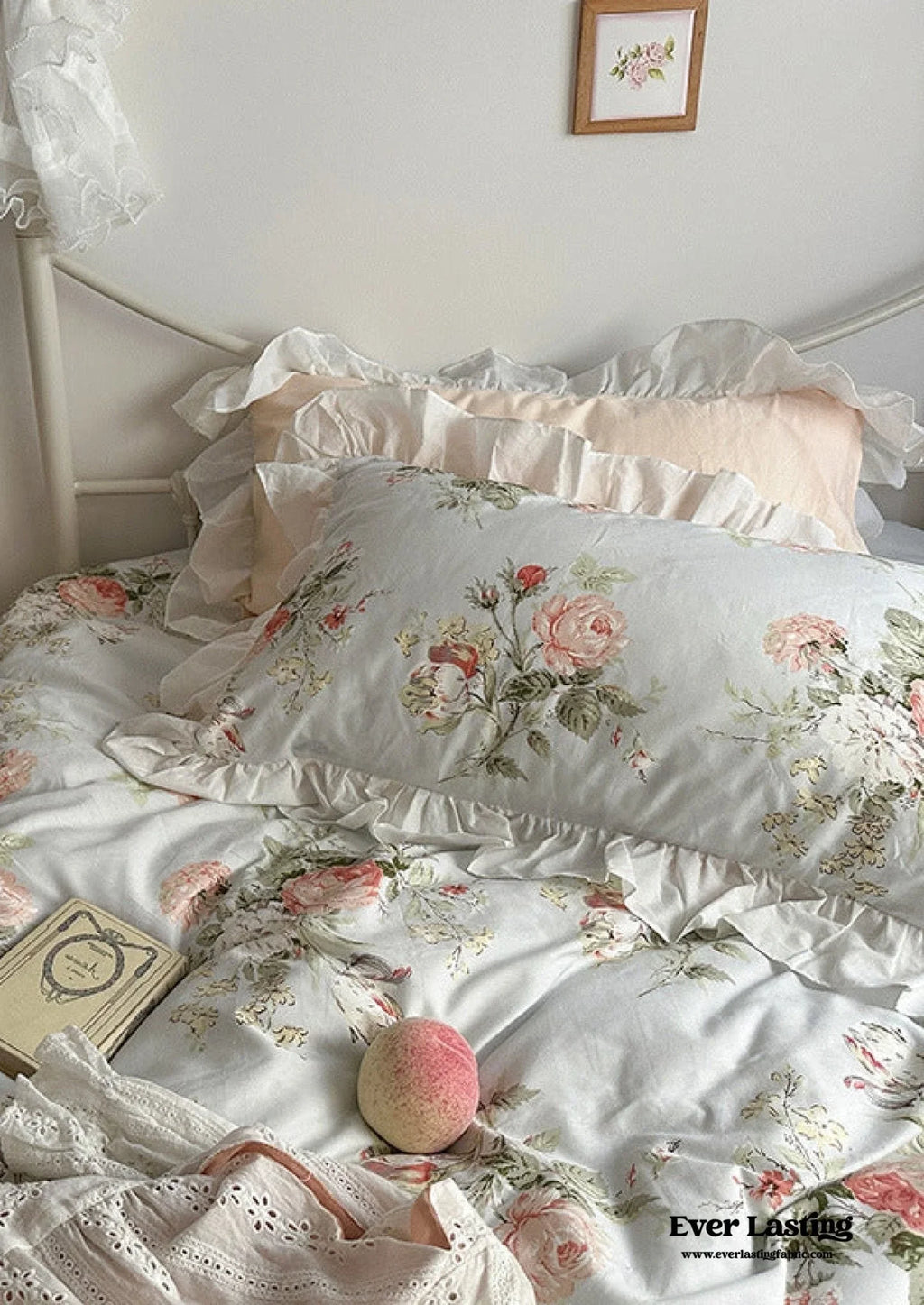 French Ruffle Floral Bedding Set / Gray Ever Lasting