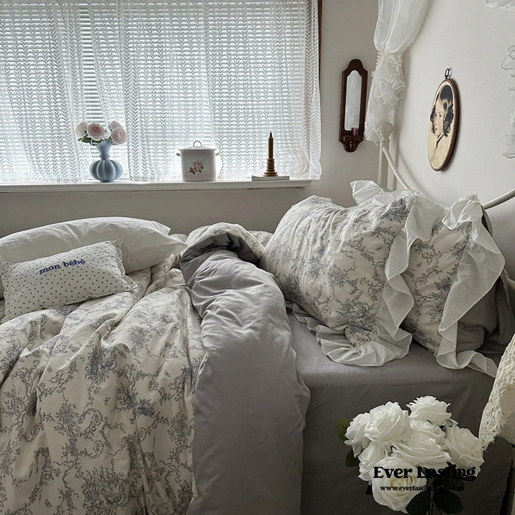 French Ruffle Floral Bedding Set / Gray Ever Lasting