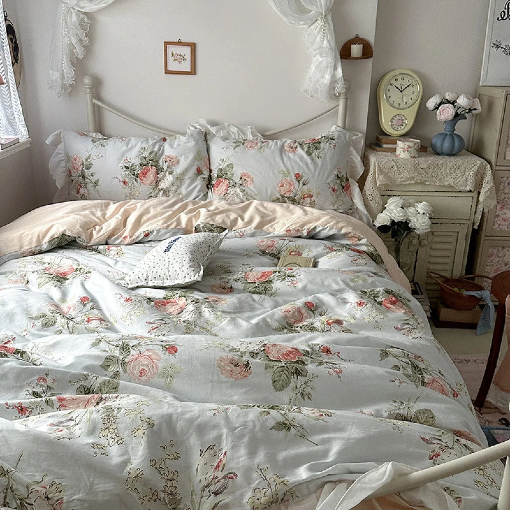 French Ruffle Floral Bedding Set / Gray Ever Lasting