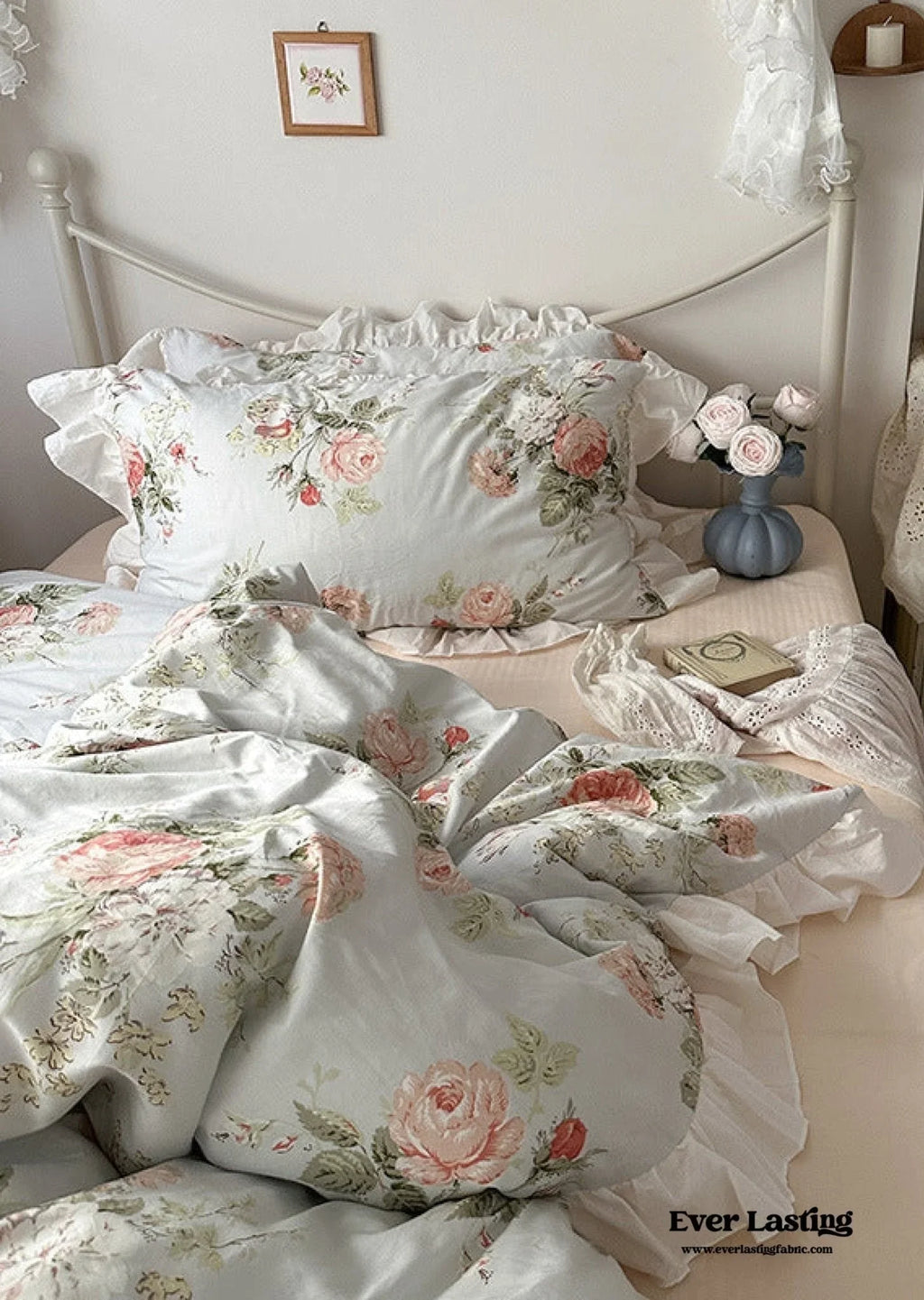 French Ruffle Floral Bedding Set / Gray Ever Lasting