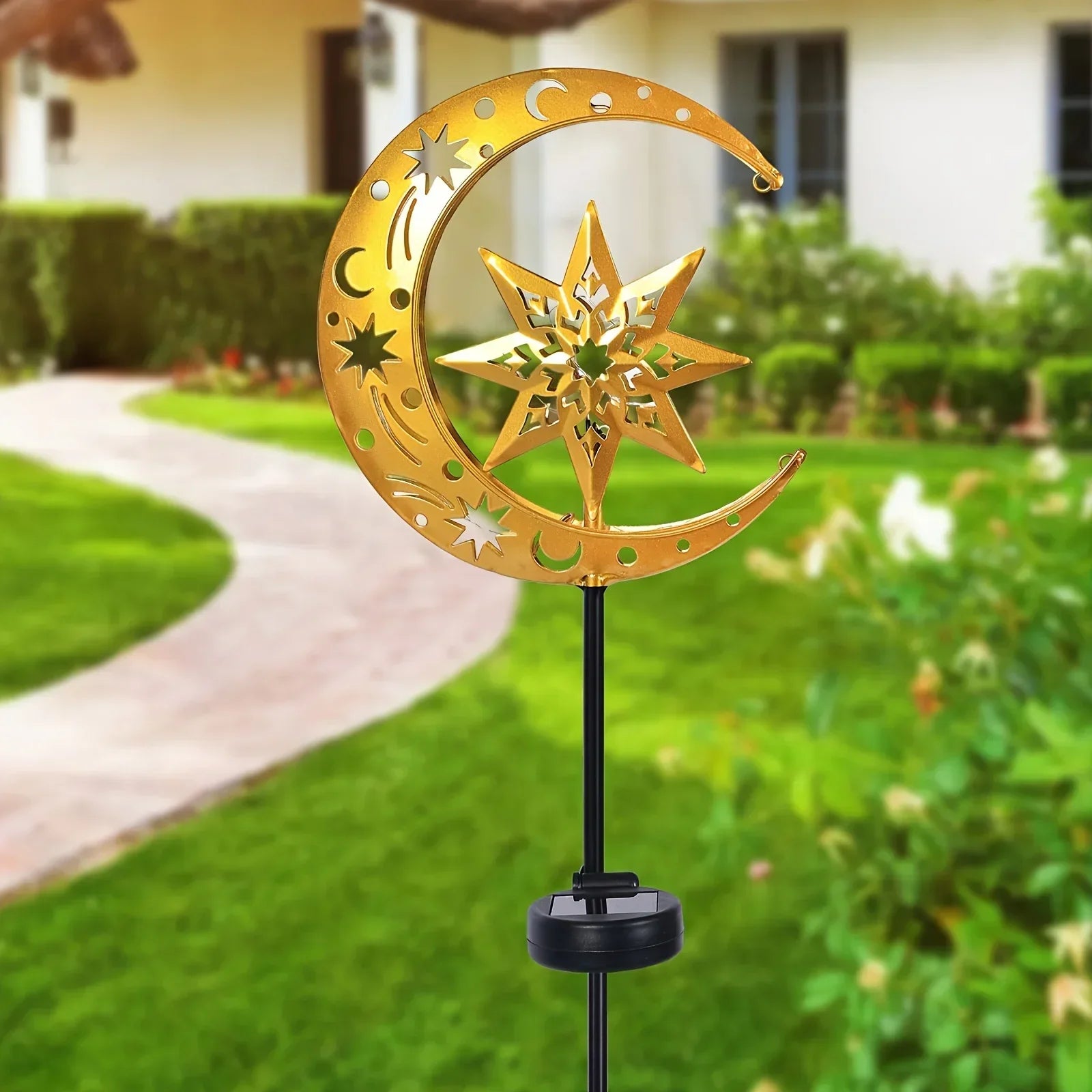 Garden Light - Solar Iron Statue