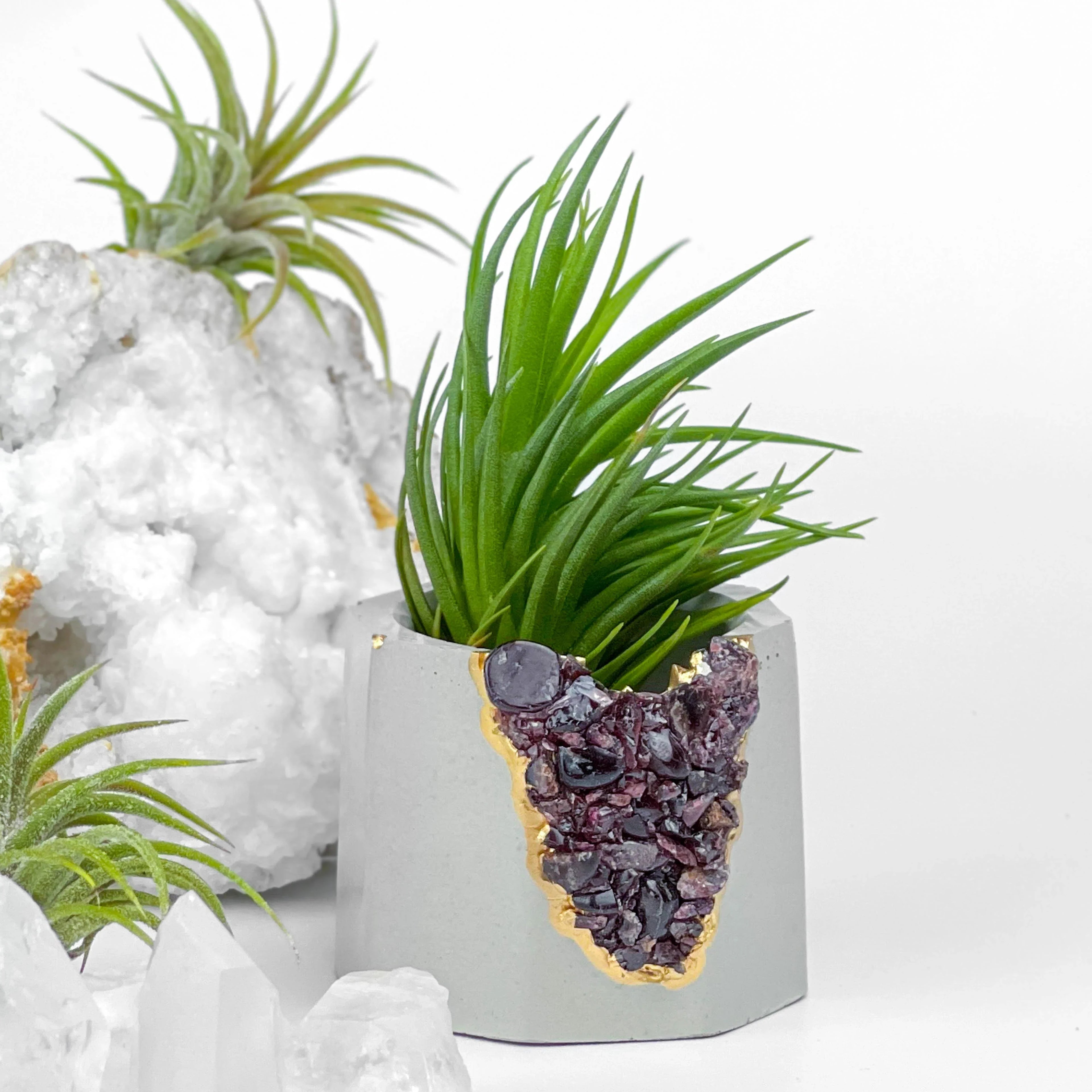 Garnet colored geode planter, unique crystalline design, natural stone décor - House of Avana
