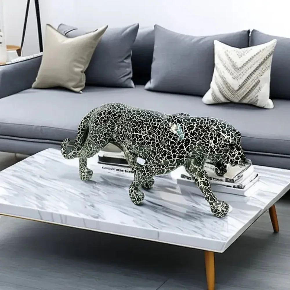 Leopard figurine in white and gold, geometric pattern, miniature statue - House of Avana