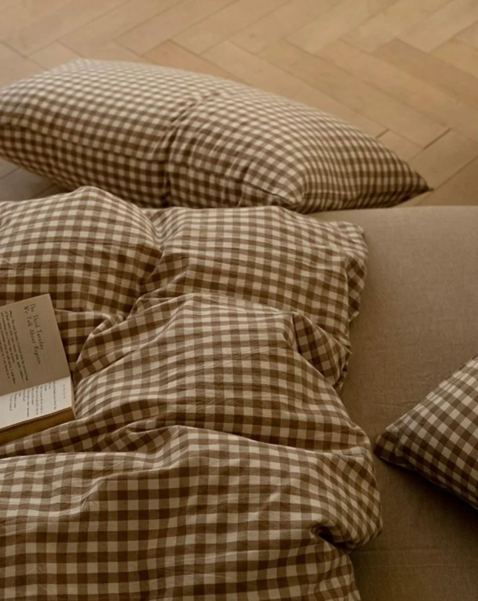 Gingham Bedding Set / Blue Ever Lasting