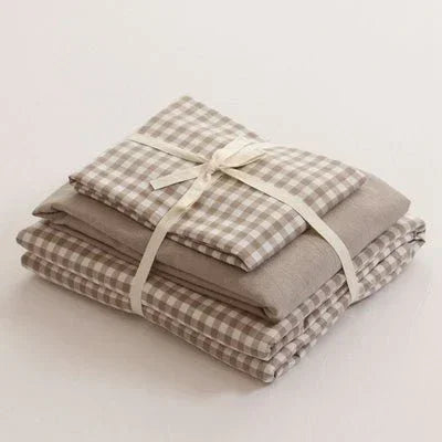 Gingham Bedding Set / Pink Ever Lasting