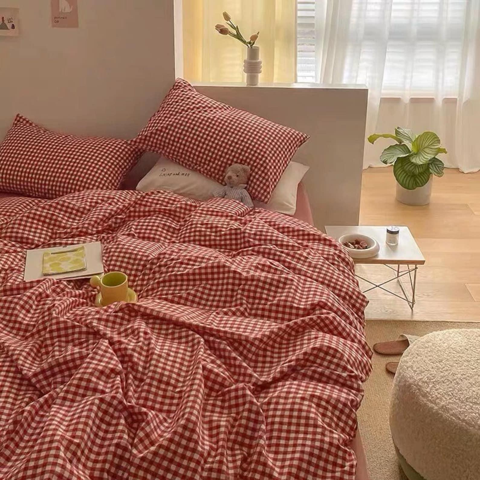 Gingham Bedding Set / Red Ever Lasting